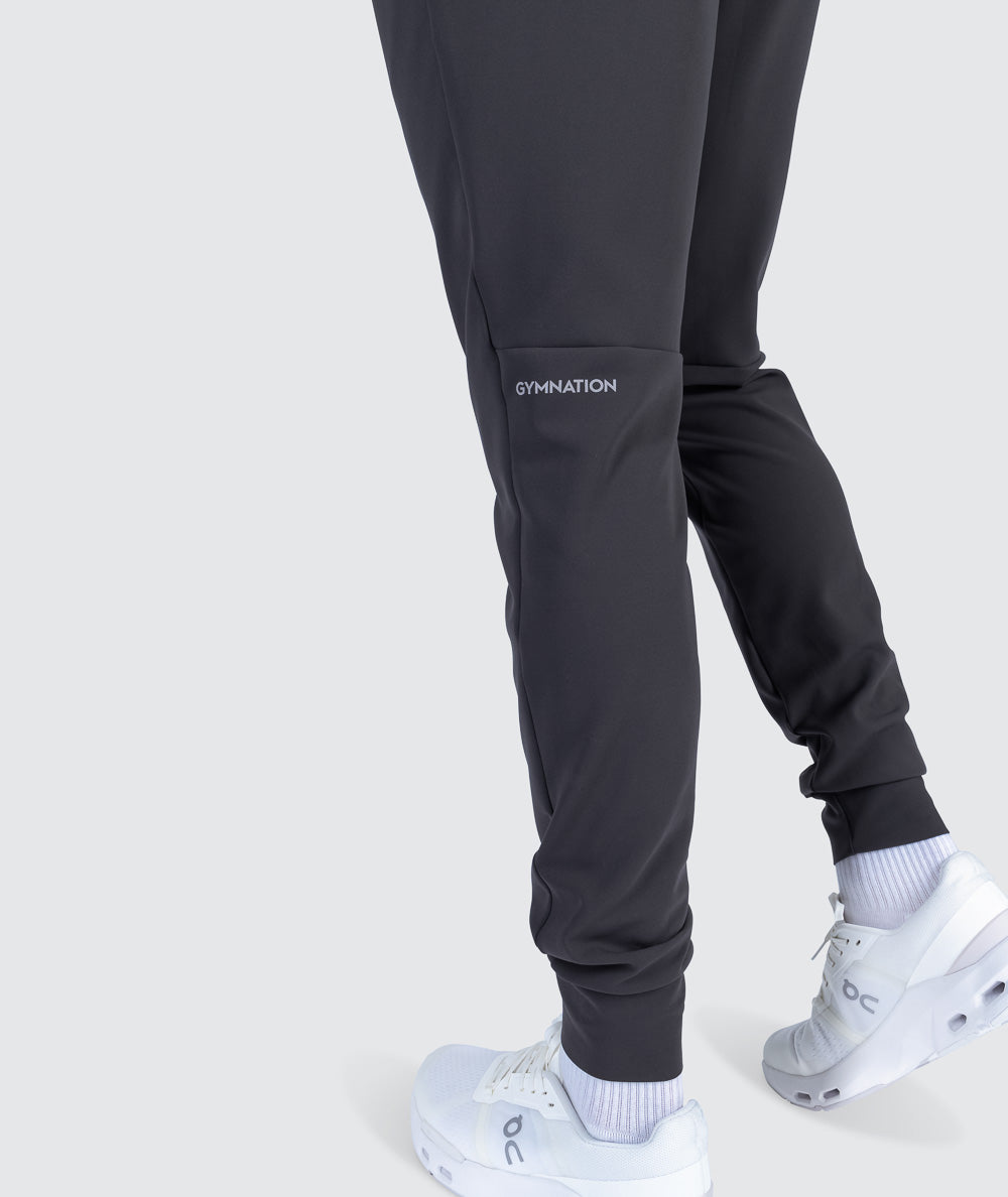 The Best Training joggers, Model 187 cm / size M#color_gravel-grey